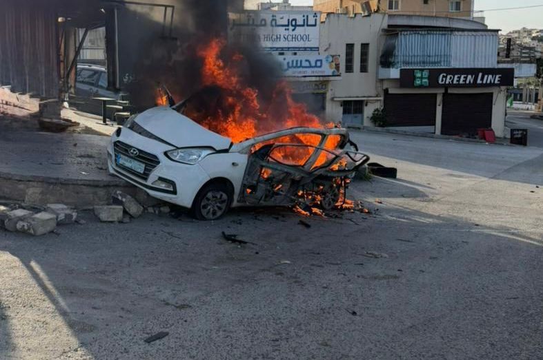 IMG-20260406-WA0181 تصعيد دامٍ في النبطية: شهداء بغارات متتالية واستهداف سيارة عند دوار كفررمان